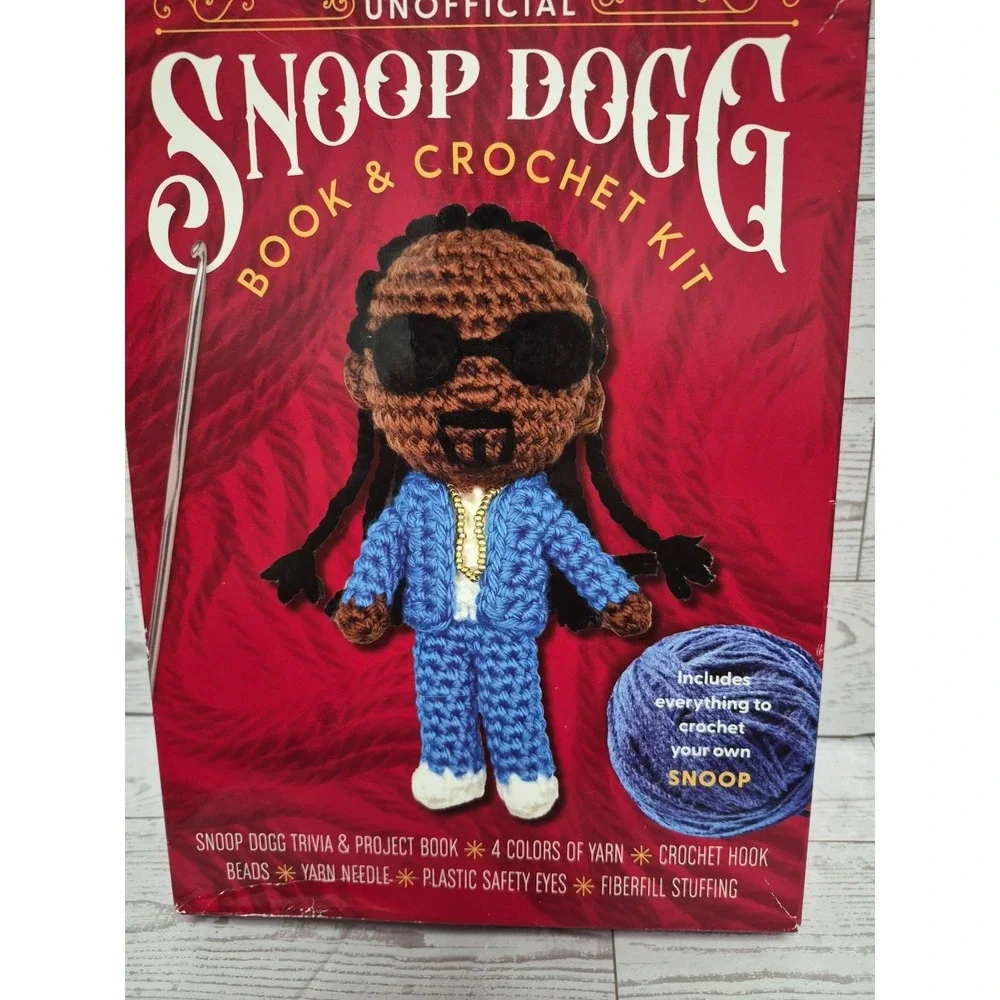 Snoop Dogg Book & Crochet Kit